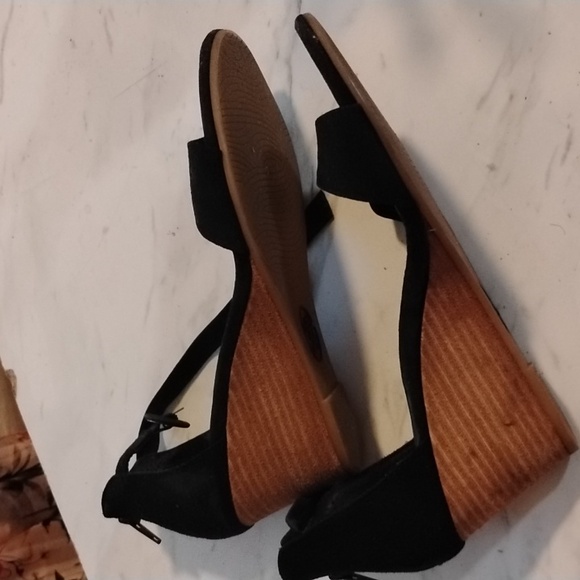 Sofft Wedge Comfort Sandal - Picture 4 of 6